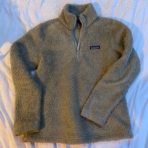 Fuzzy Women's Patagonia pullover